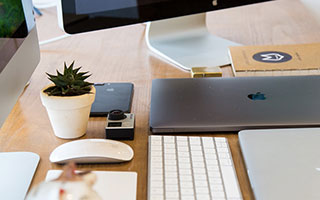 开云娱乐-男子篮球季后赛战况激烈，冠军悬念持续升温，男篮季后赛2021